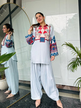 🌸 Narmeen Rose 2 Piece Kurti Set 🌙